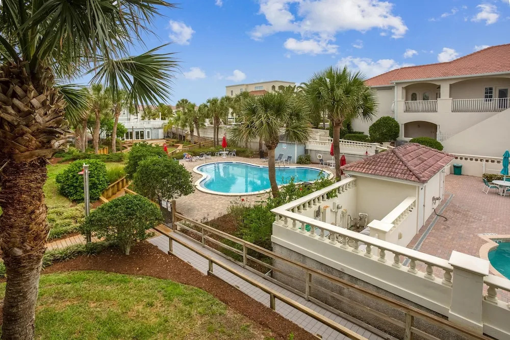 Oceanfront Bliss: Night of Lights Getaway!