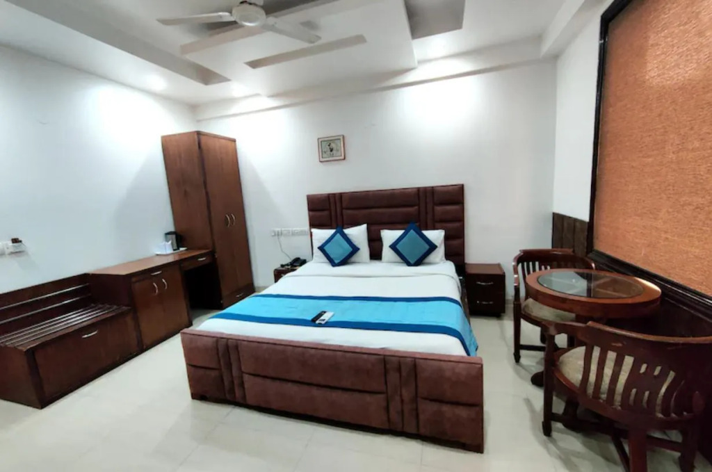 Hotel The Daanish Residency - Karol Bagh