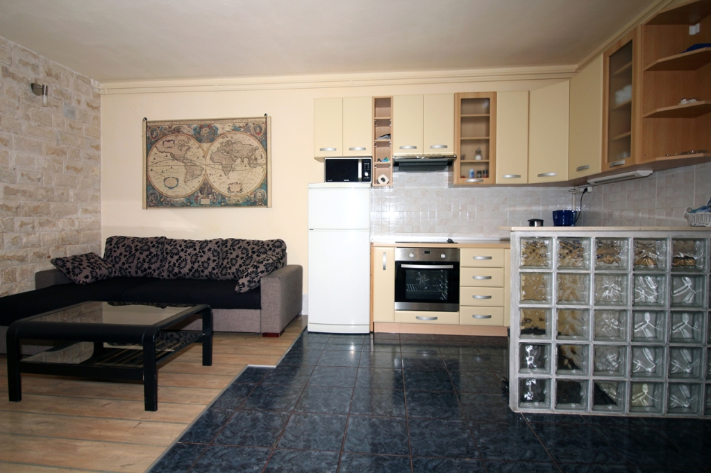 Apartment Tecupa - 50 M from the sea : A1 Tisno, Island Murter