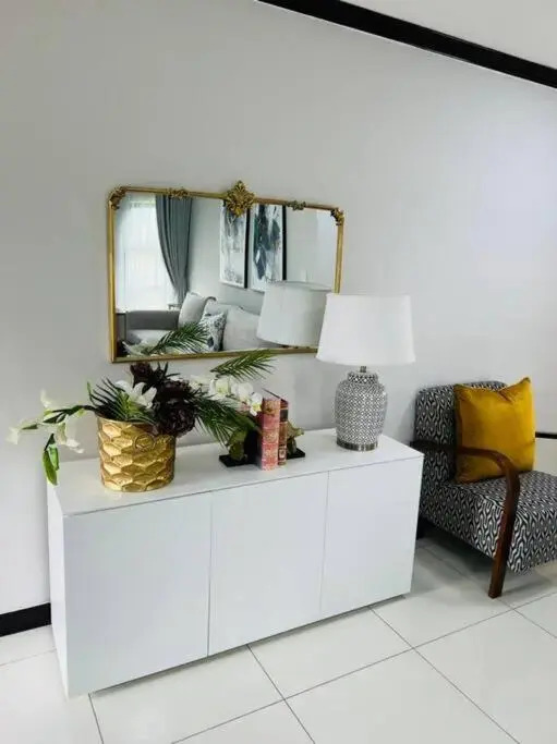 Vonzee apartment on Palmview Estate.
