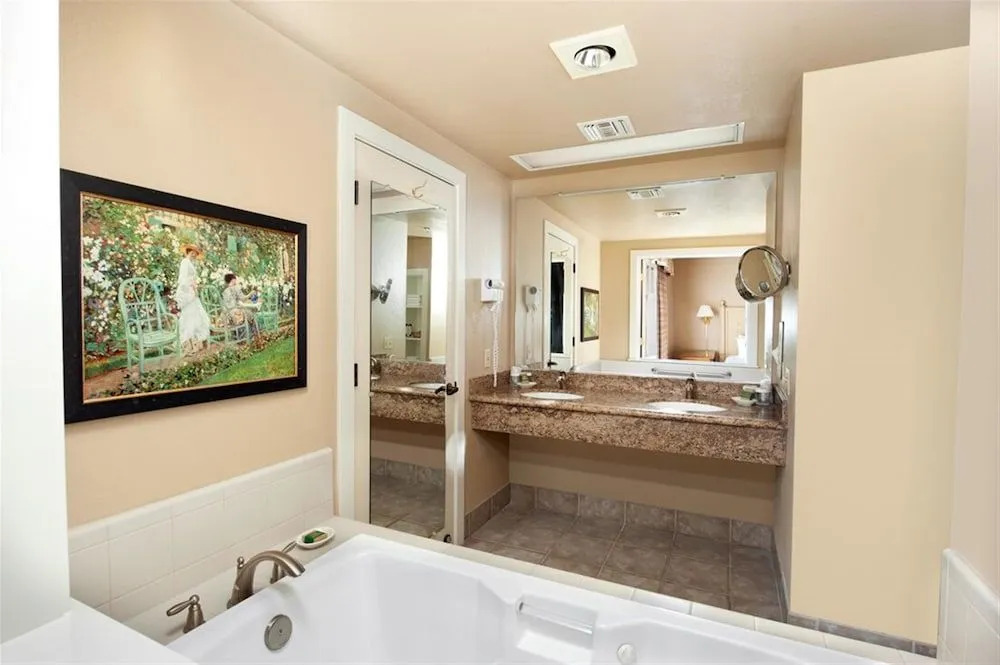 Harris Ranch Resort