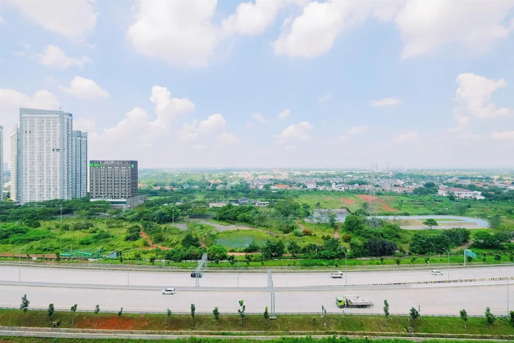 Modern Look 2Br At Sky House Bsd Apartment