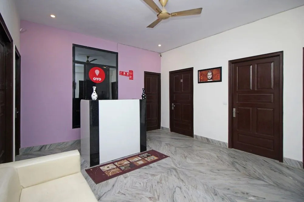 OYO 8914 Hotel Ambrosia
