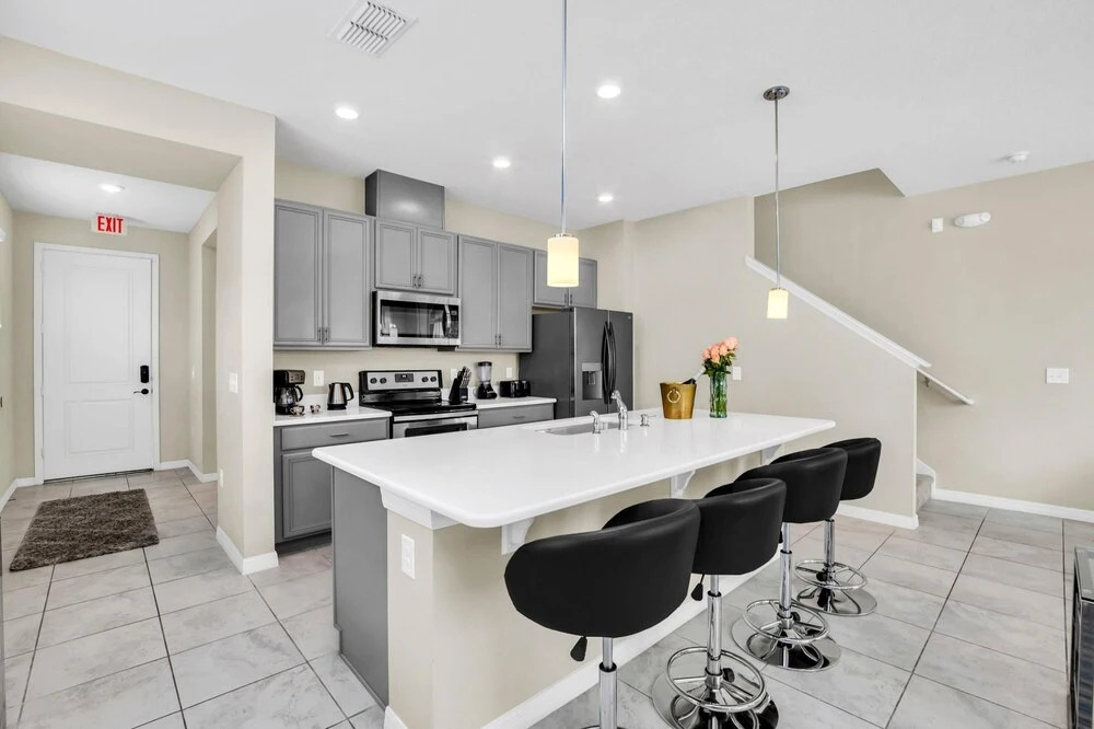 Comfy House at Compass Bay Cb102