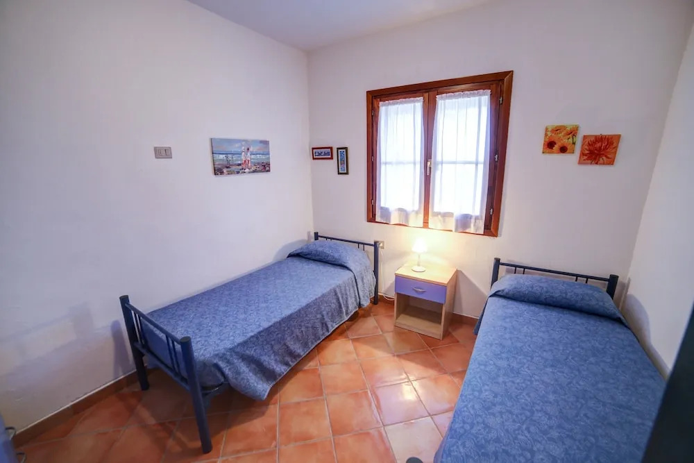 Delia Apartments
