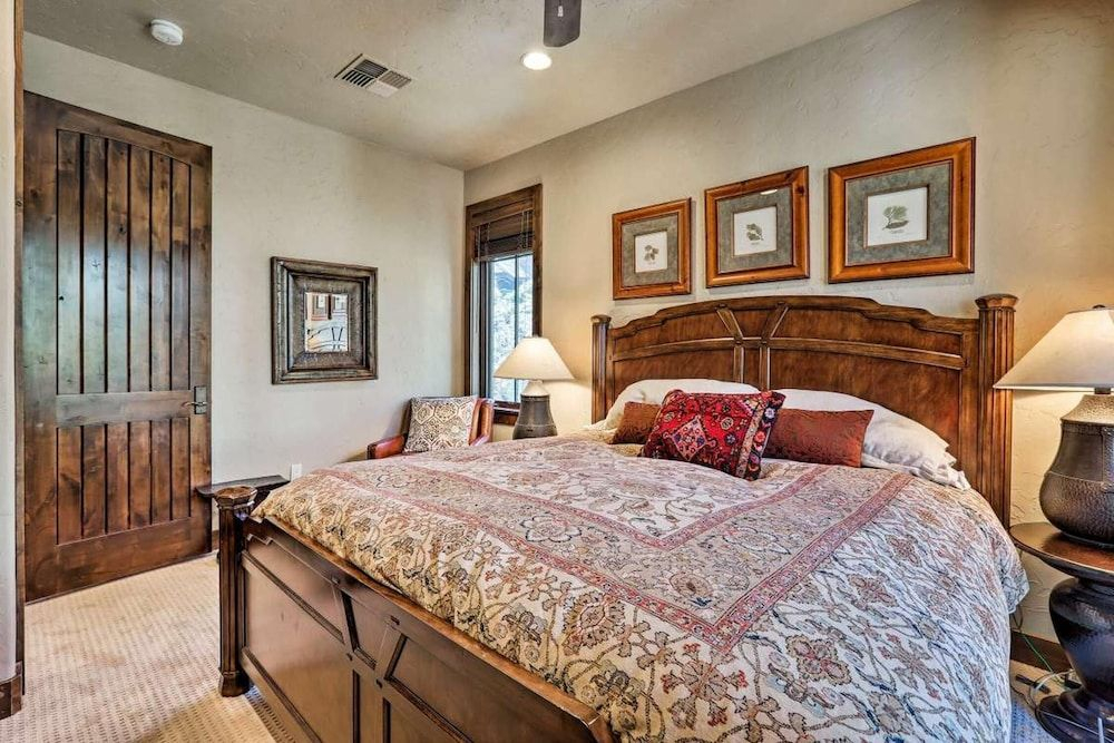 West Shore Lakefront! Walk to Homewood!