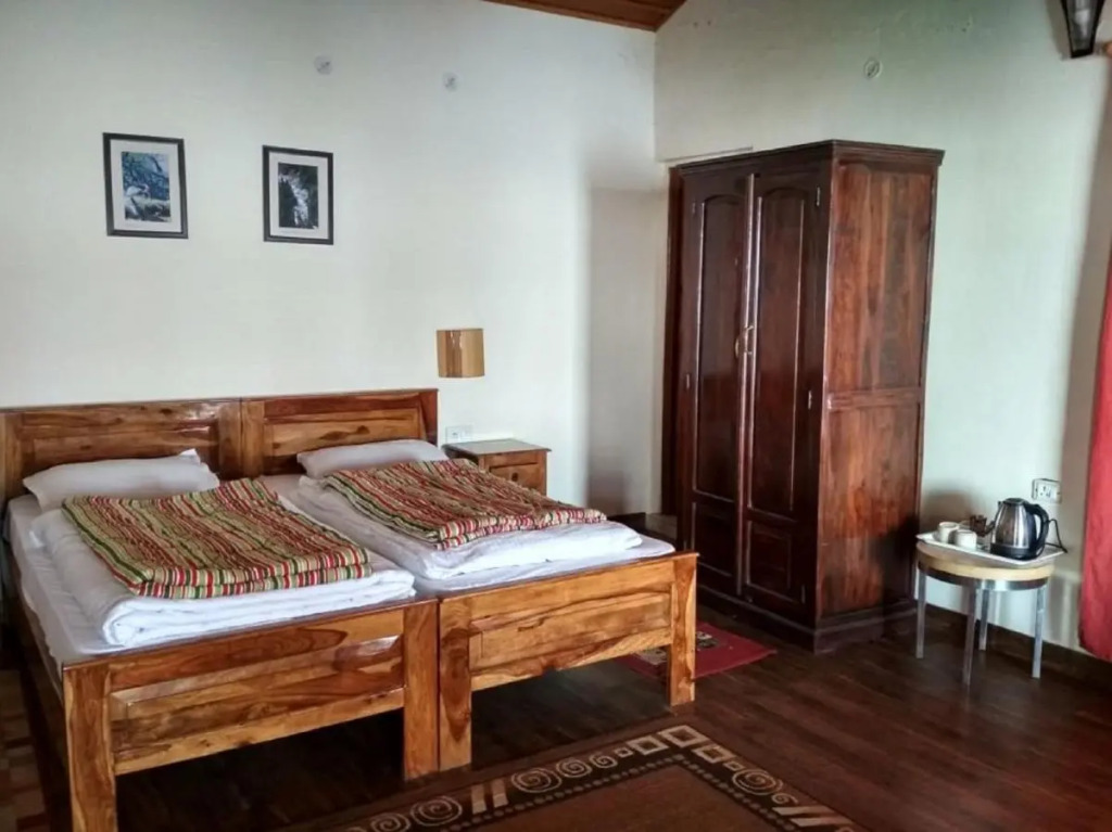 Tehri Retreat Sursingdhar, Near New Tehri & Kanatal, By Himalayan Eco Lodges