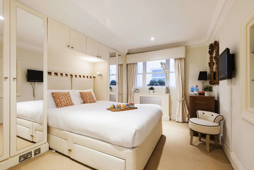 The South Kensington Courtfield Gardens - SM01