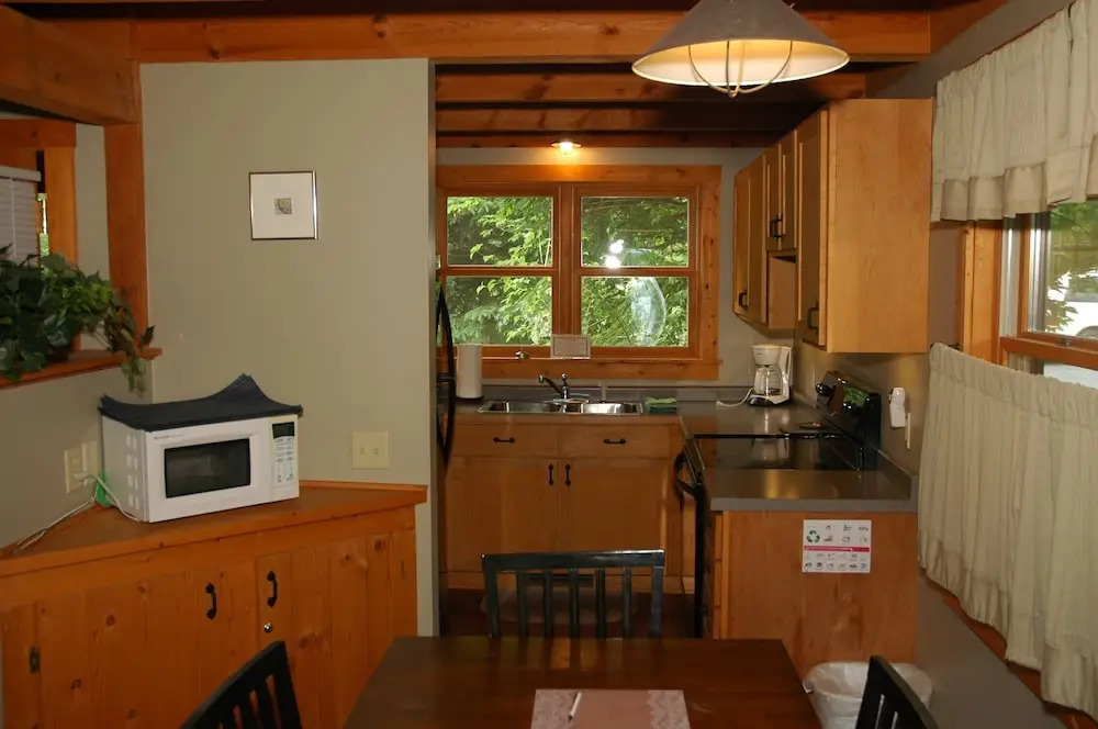 Brickyard Cottage 27 by Winfield Inn