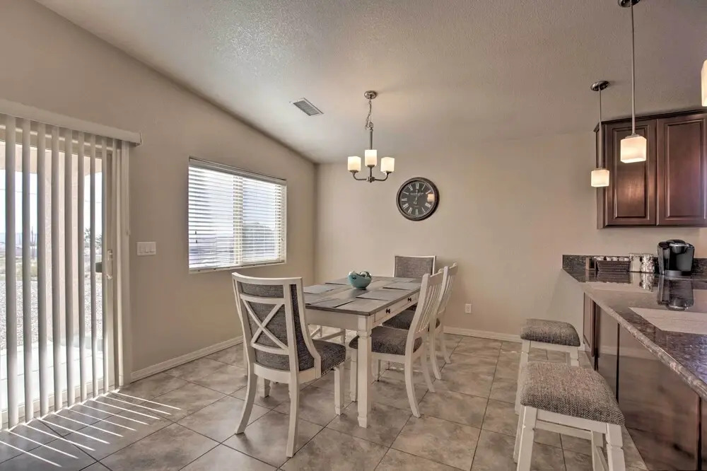 3 Mi to Beach & Boat Launch: Lake Havasu Home!