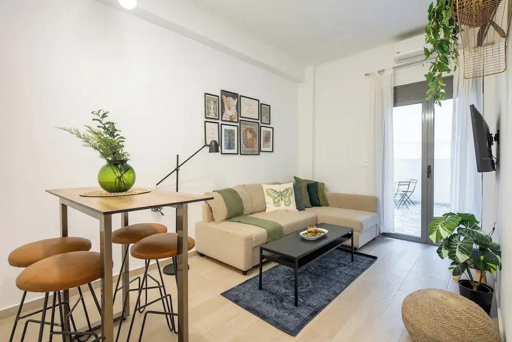 Zappa 2-BR Apt With Terrace in Athens