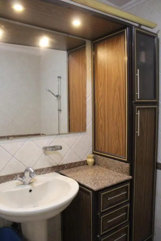 3Bd Entire Apartmen In A Central Location (Alexandria)
