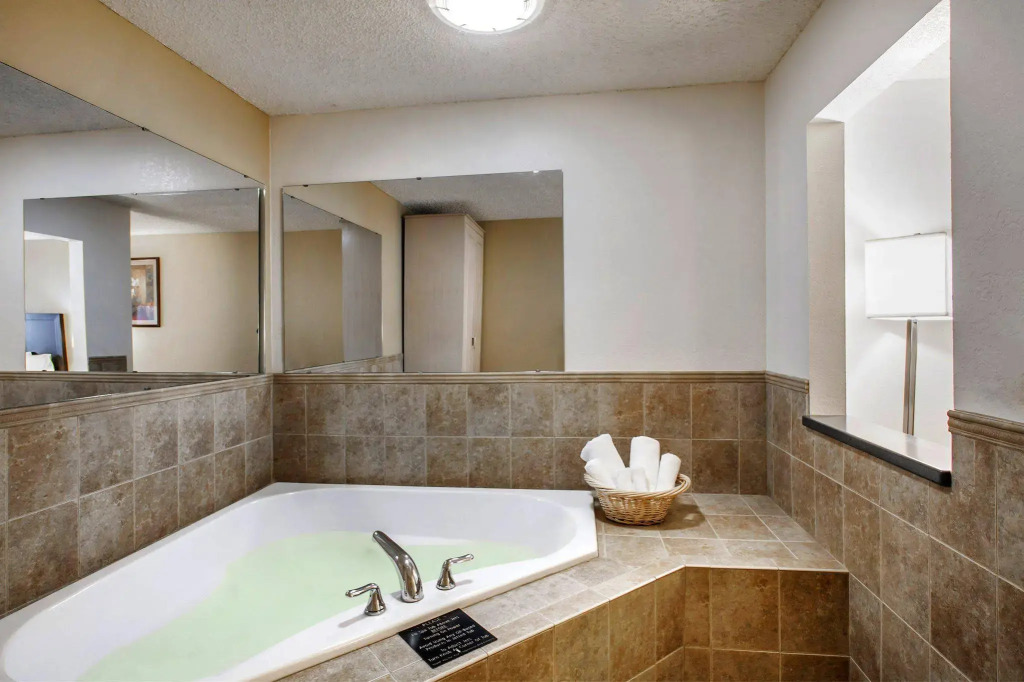 Quality Inn & Suites Springfield - Eugene North