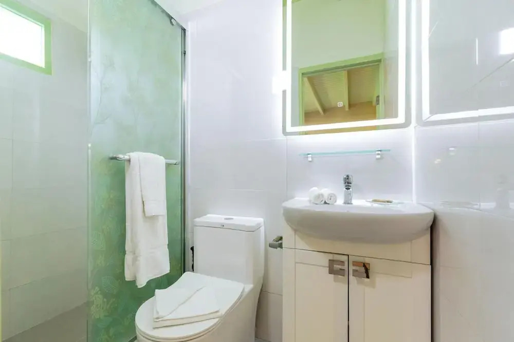 Flamingo Suite 1BR 1BA Apt w Pool Parking