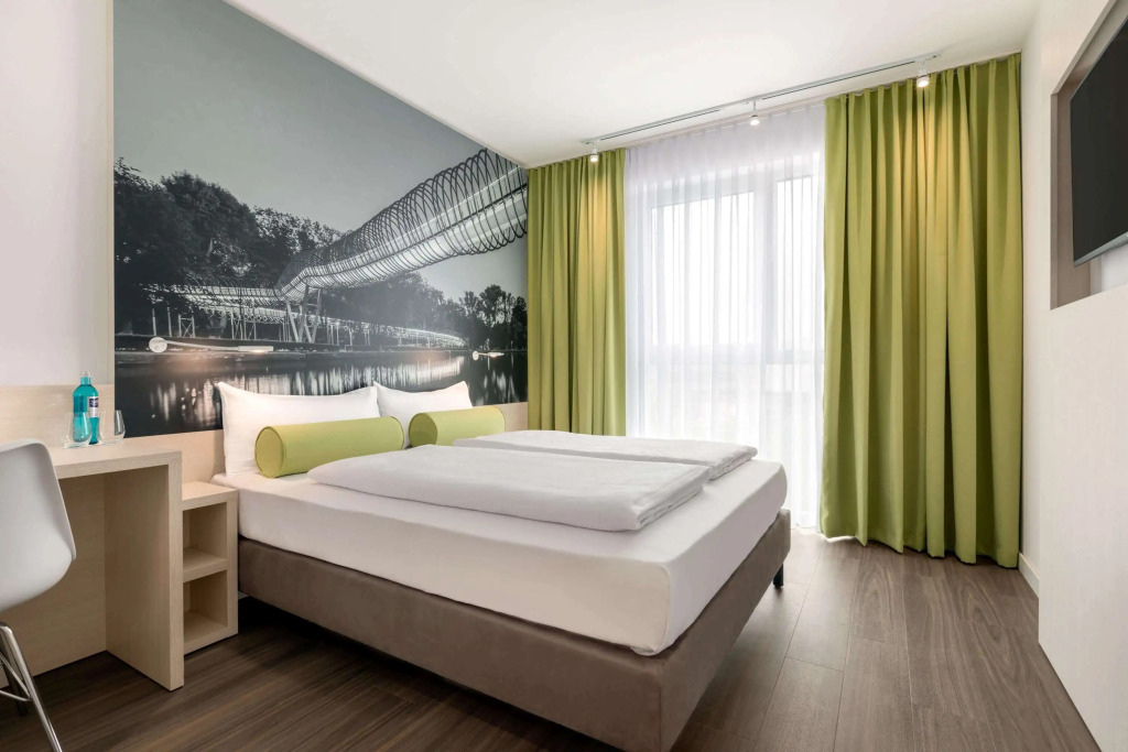 Super 8 By Wyndham Oberhausen