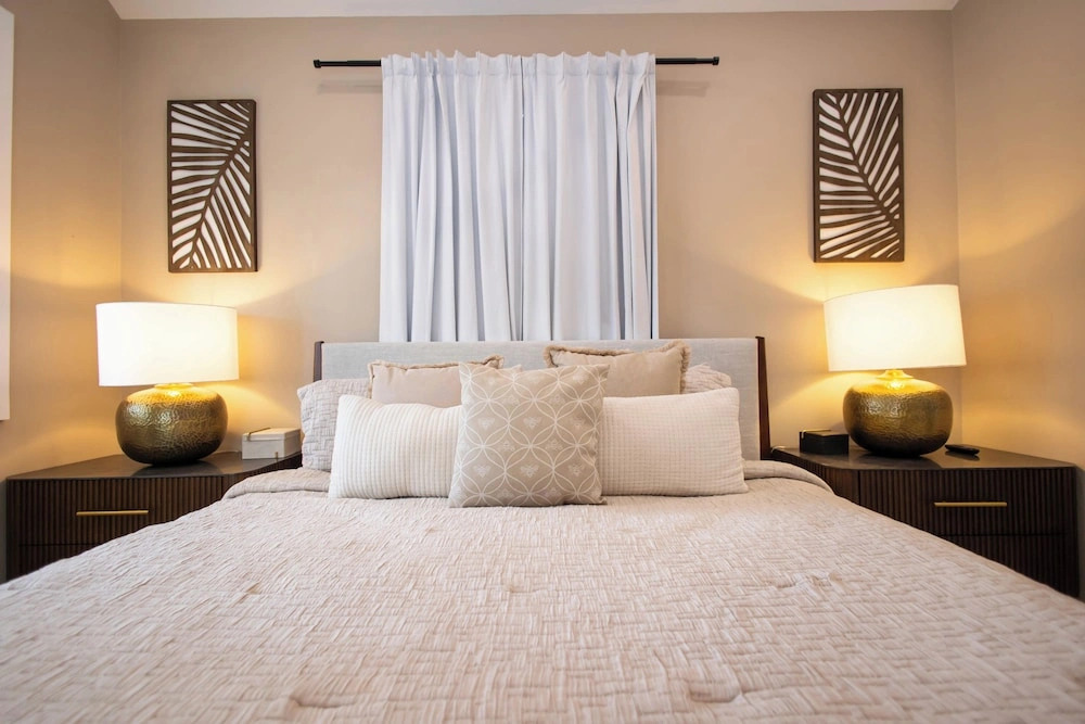 Lighthouse Suites Collection