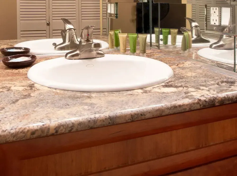 Kahana Sunset D9 2 Bedroom Condo by Redawning