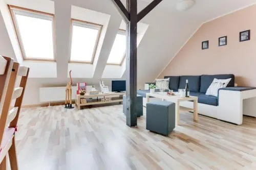 Jane's Attic Apartment
