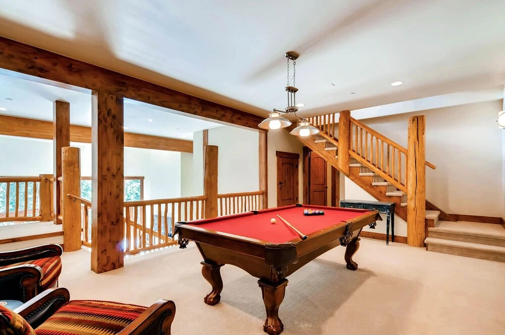 Goldenview Lodge