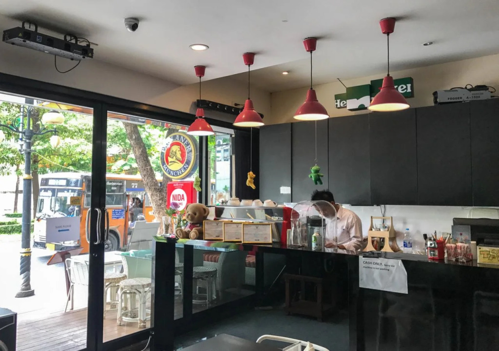 Triple 8 Inn Bangkok