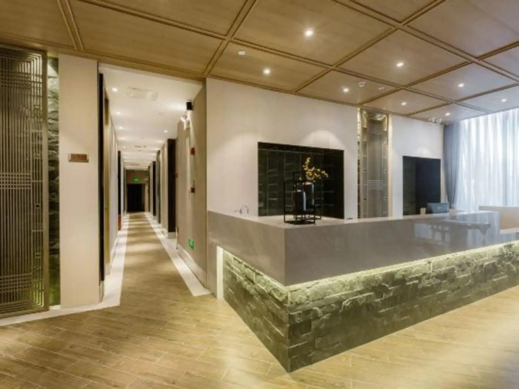 Meijing Yayue Hotel (Shenzhen North Station East Square Branch)