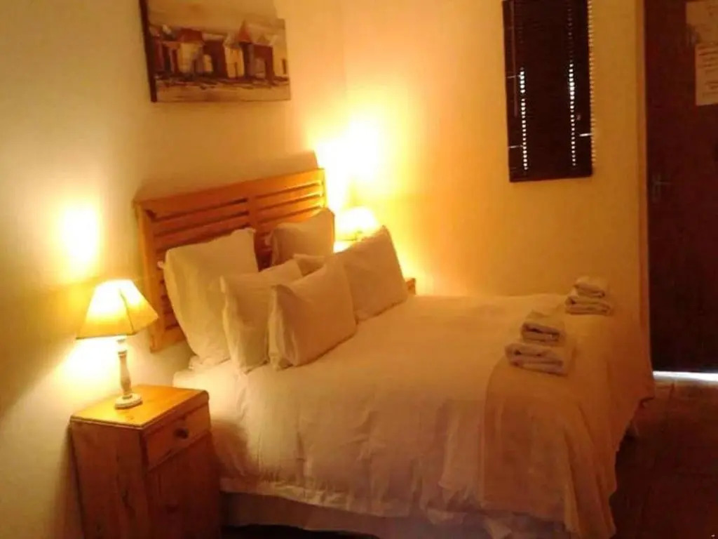 Gusto's Inn