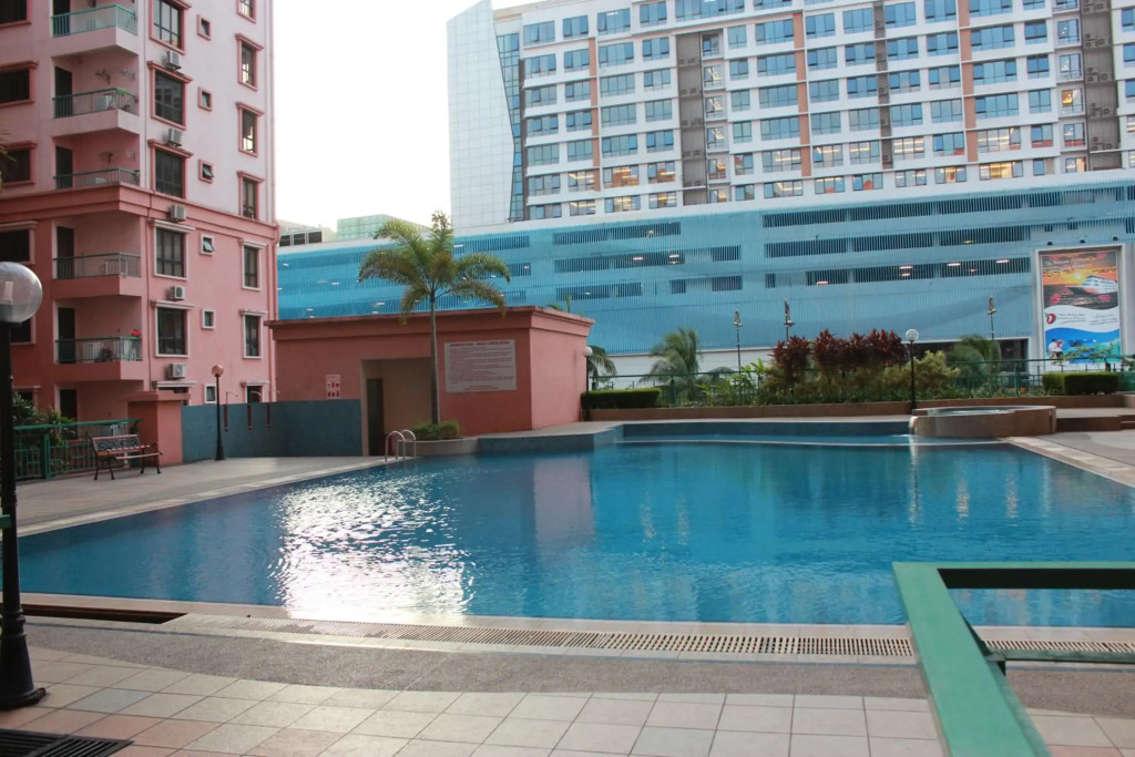 KK 5 Bedrooms Penthouse 3 Bedrooms Apartment Marina Court Resort Condominium