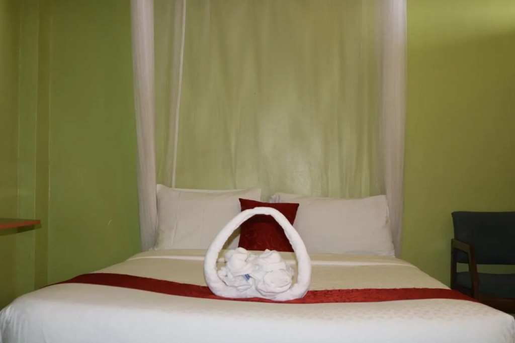 Raygreen Hotel