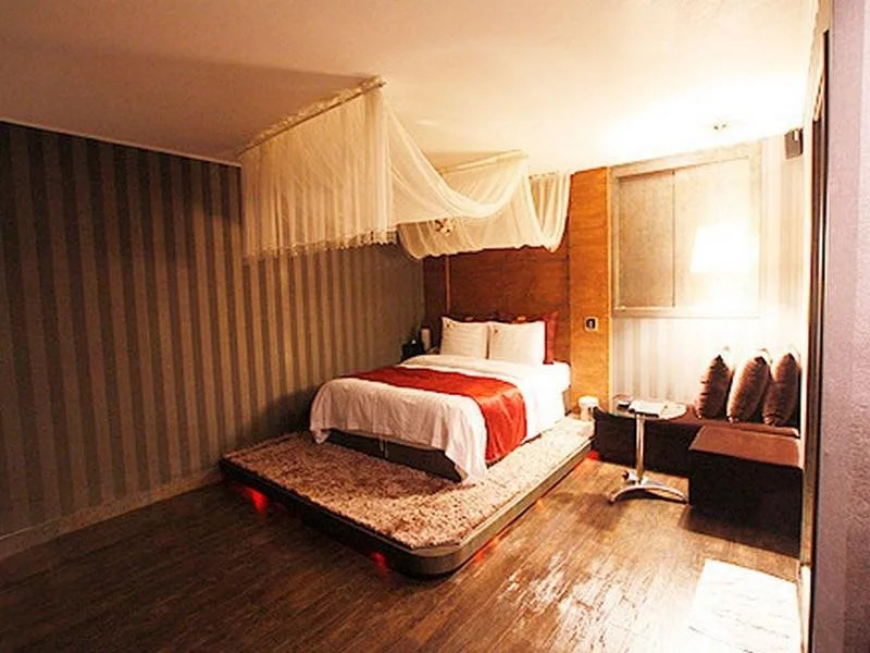 Zzam Hotel Suwon