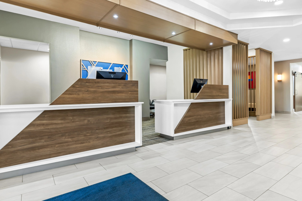 Holiday Inn Express Florence Northeast by IHG