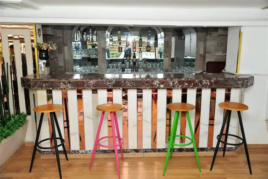 Royal City Hotel