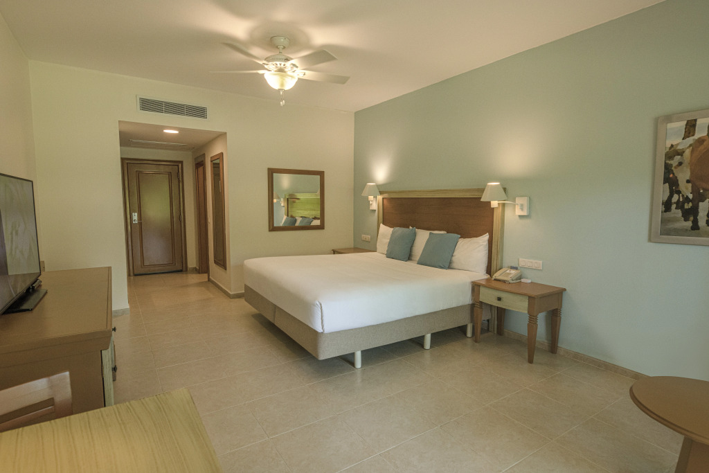 Iberostar Waves Punta Cana - All Inclusive