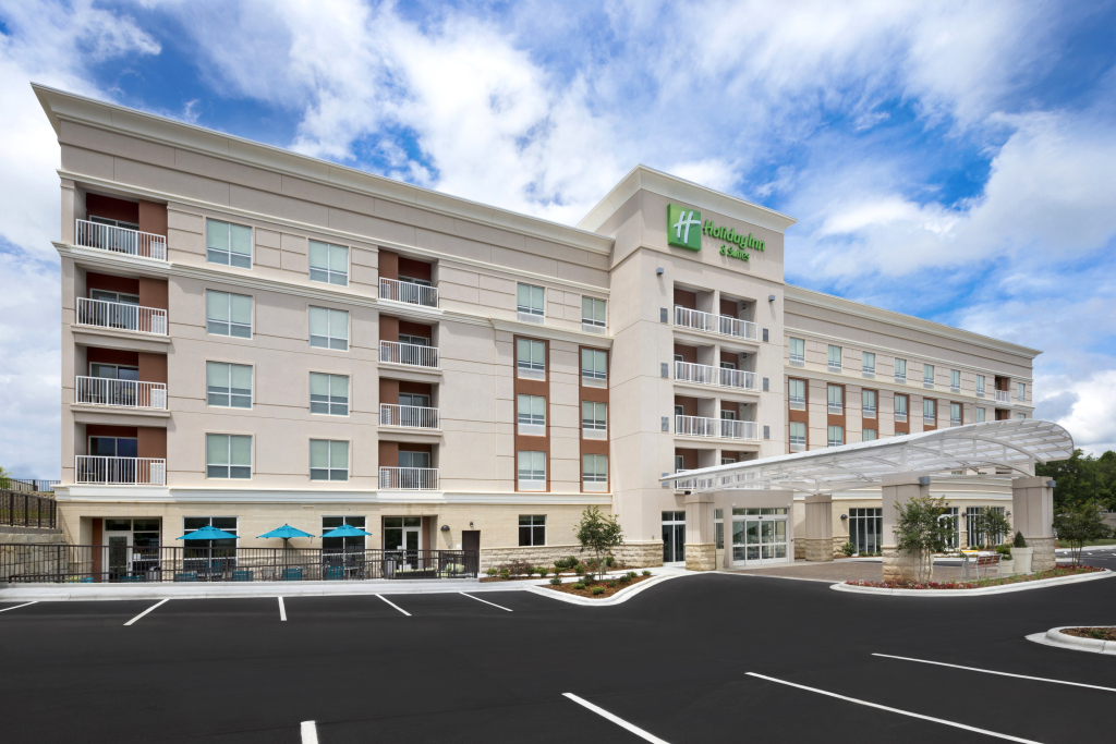 Holiday Inn & Suites Arden - Asheville Airport by IHG