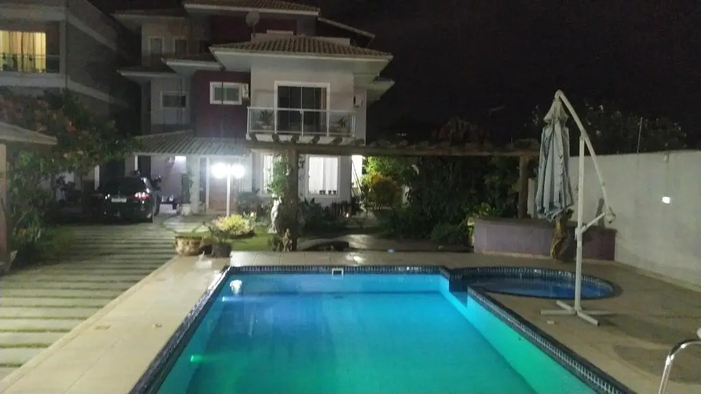 Casa Luxo: Piscina, Churras, Sinuca e Cinema - 300m da Praia