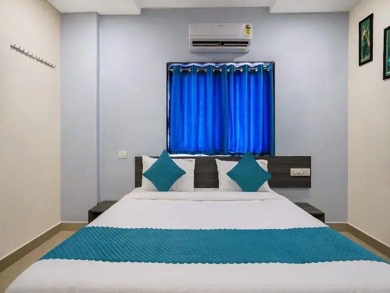 The Balcony Suites