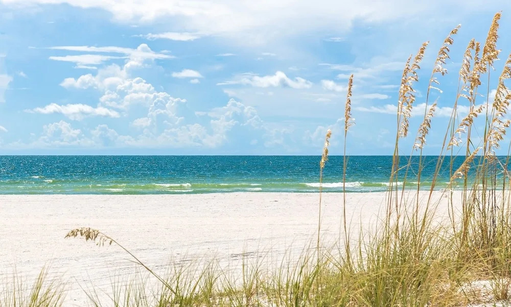 19823 Gulf Blvd Condo Unit 9 2 Bedrooms 2.5 Bathrooms Condo