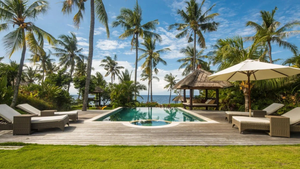 Relax Bali Resort, Diving & SPA, ocean front