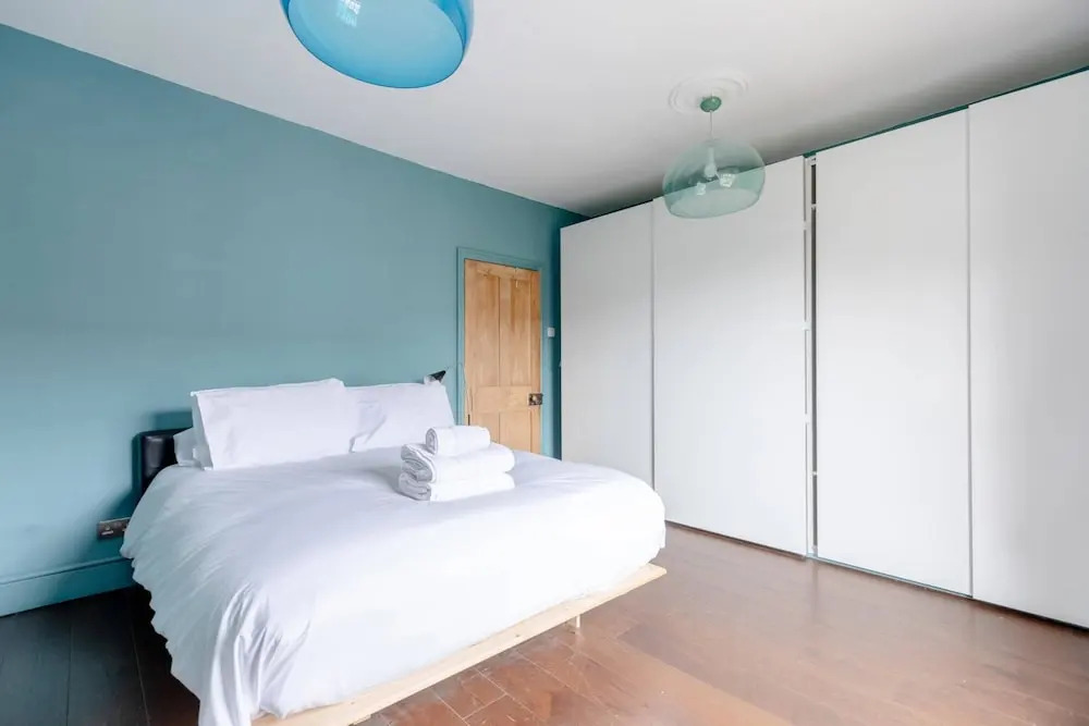 Trendy 2BD House 5 Mins From Willesden Junction!