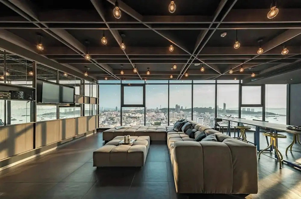 Best Location of Pattaya, Sky Pool and Close to The Beach