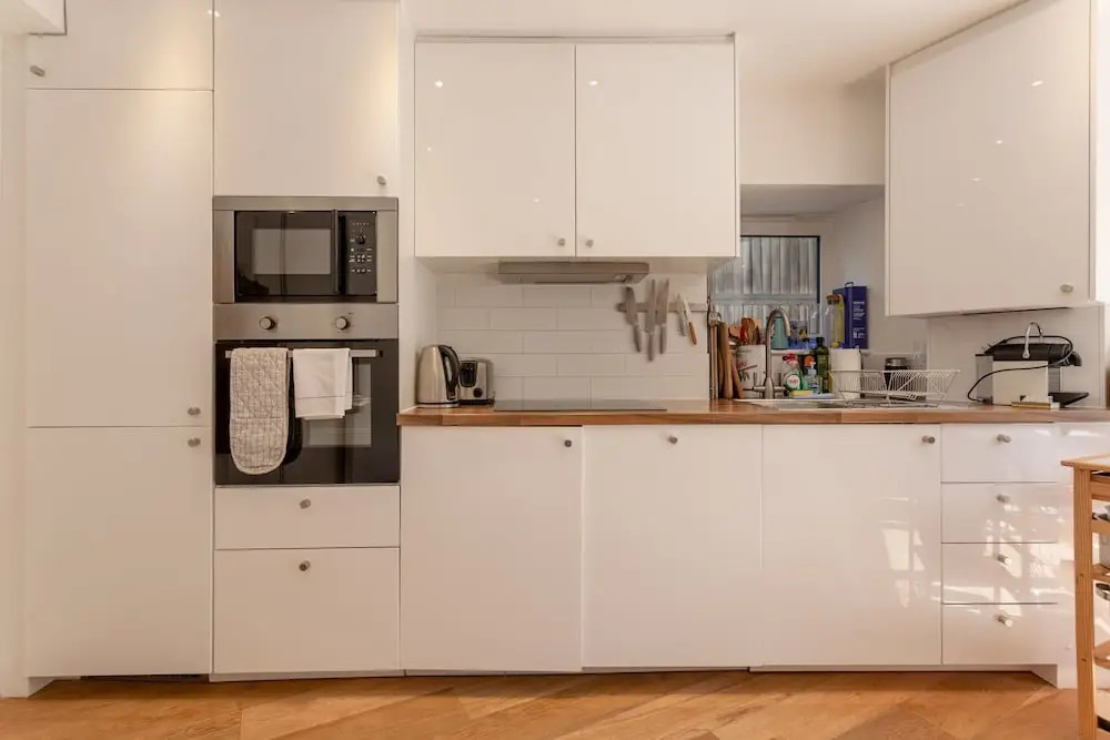 2 Bedroom Flat With Private Garden East London