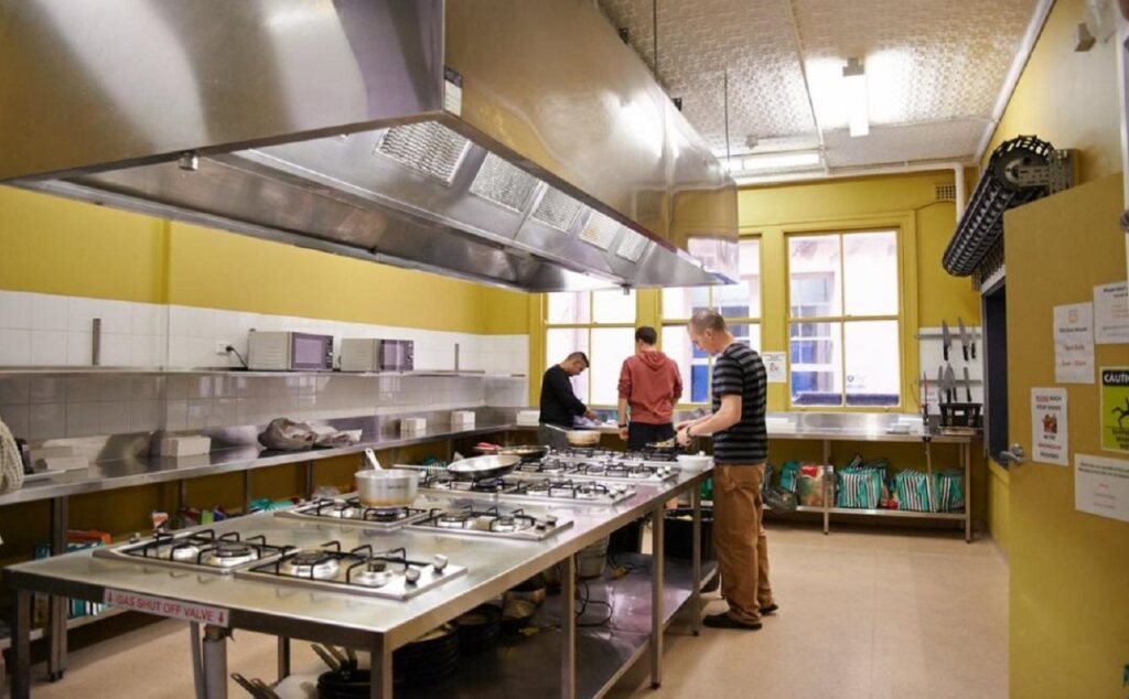 Maze Backpackers - Sydney