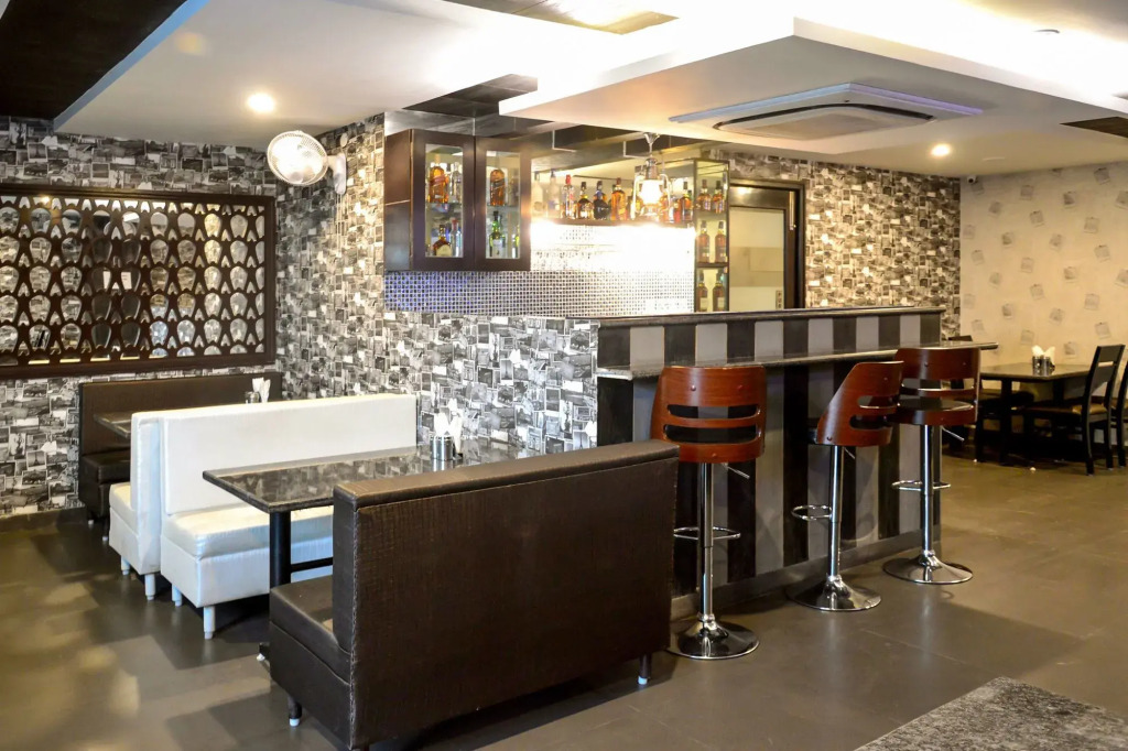 Oyo 7130 Hotel Broadway