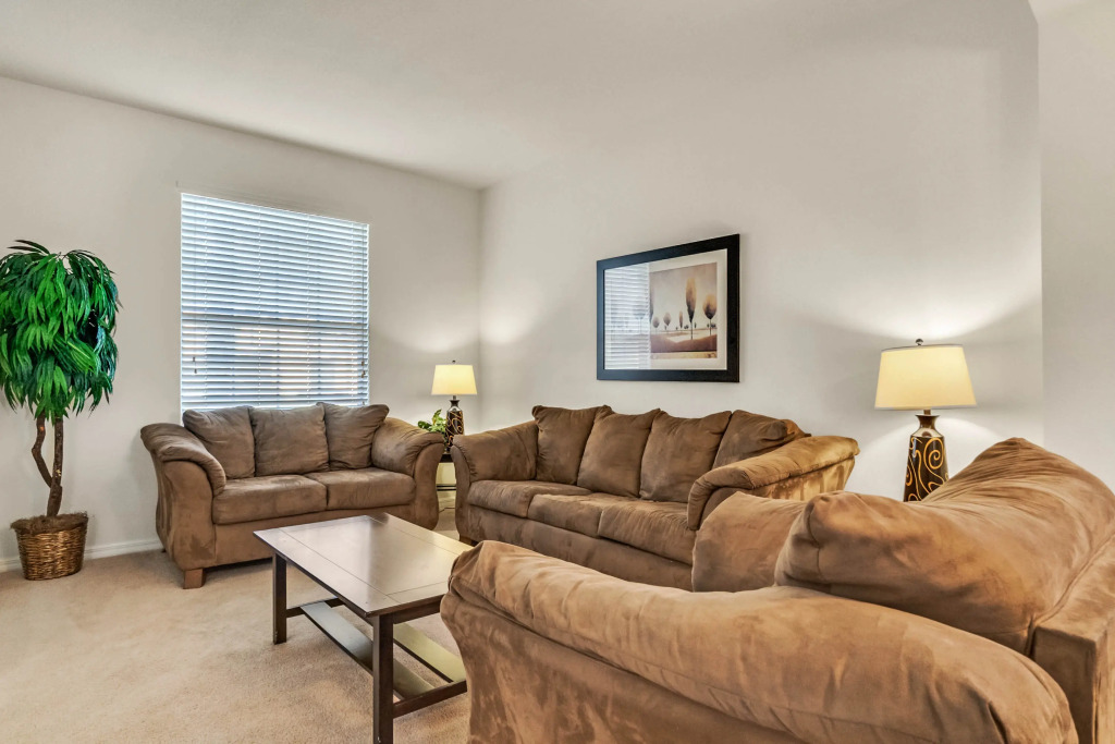 6 Bedrooms 4 Bathrooms Veranda Palms 4457 Np
