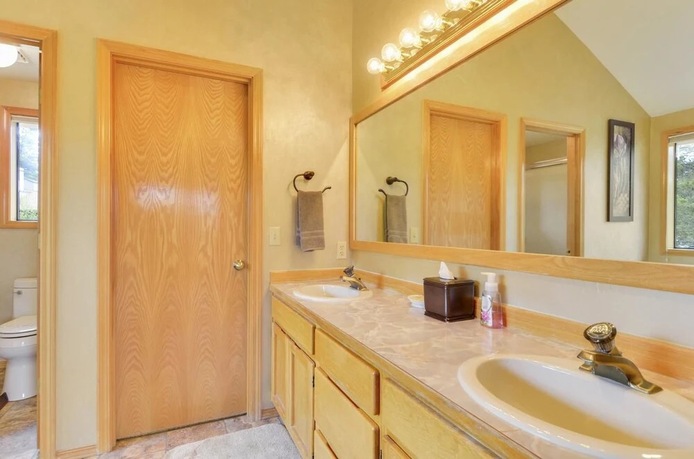 White Elm 28