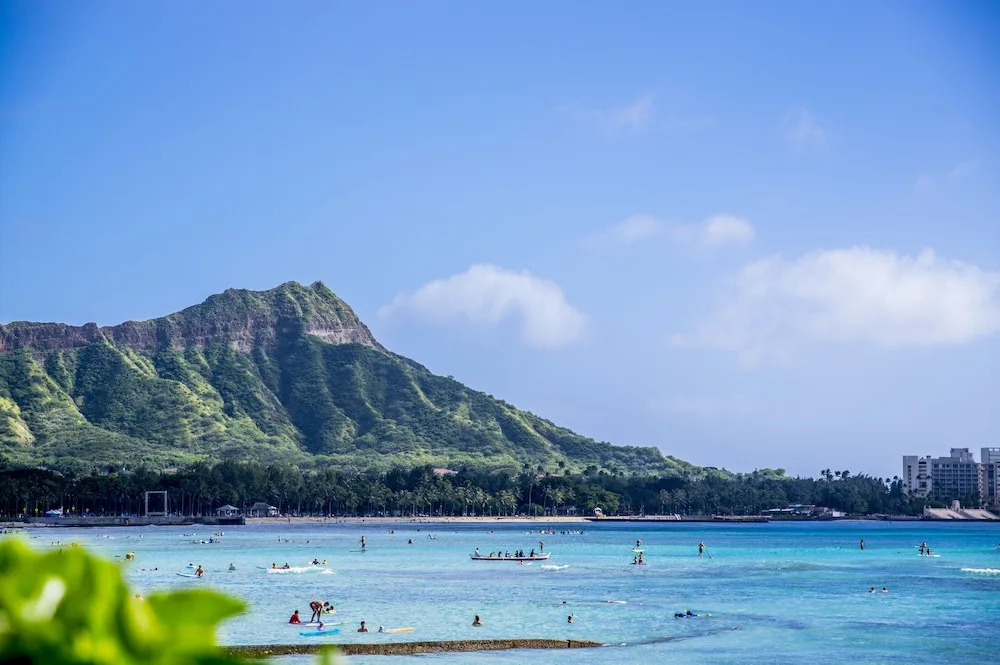 Waikiki Getaway - Studio Condo