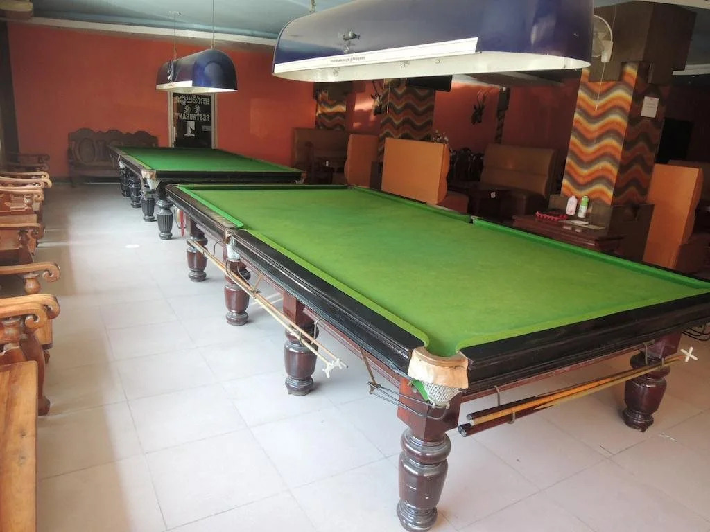 M H Hotel