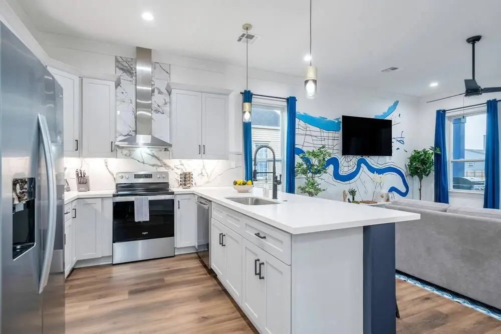 Maison Bleue Luxe Nola Living