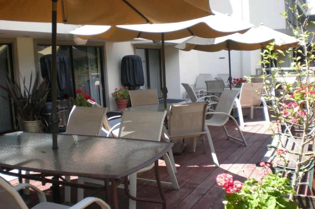 Colton Inn