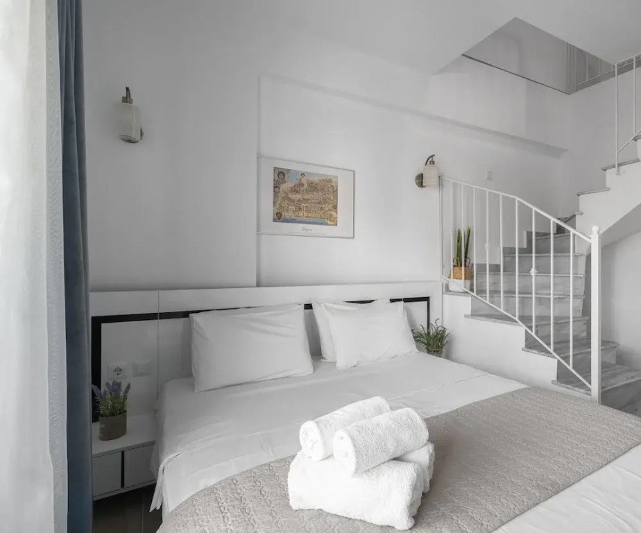 Azur Residences, Nilie Hospitality MGMT