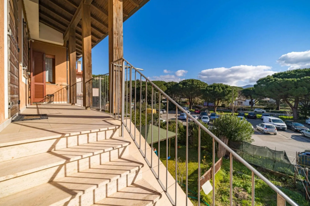 Apartment Sara in a residential hamlet convenient for getting around all sides of the island-TRILOCALE SARA